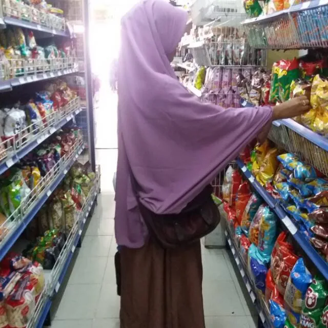 Maulida Butik: Ketenangan Tradisi di Tengah Perkembangan Cilacap